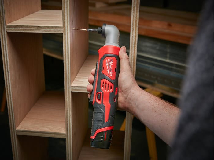 pol_pl_Zakretarka-katowa-udarowa-Milwaukee-M12-BRAID-0-6638_5.jpg