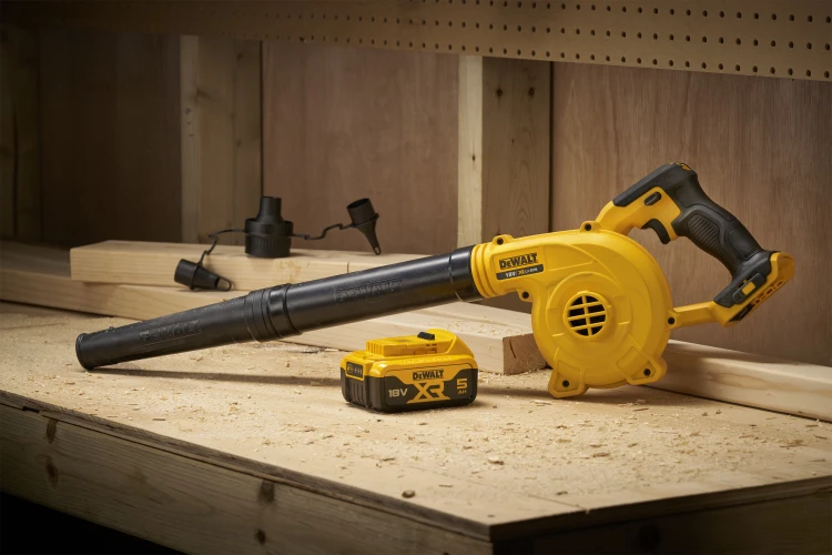 Dmuchawa-do-lisci-akumulatorowa-DEWALT-18V-DCV100-XJ-SOLO-9.jpg