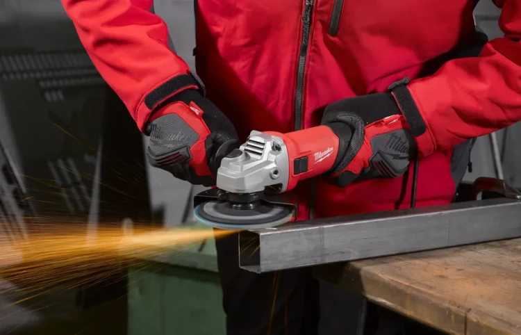 szlifierka-katowa-800W-125mm-AG-800-125-E-Milwaukee-4933451211-110548.png
