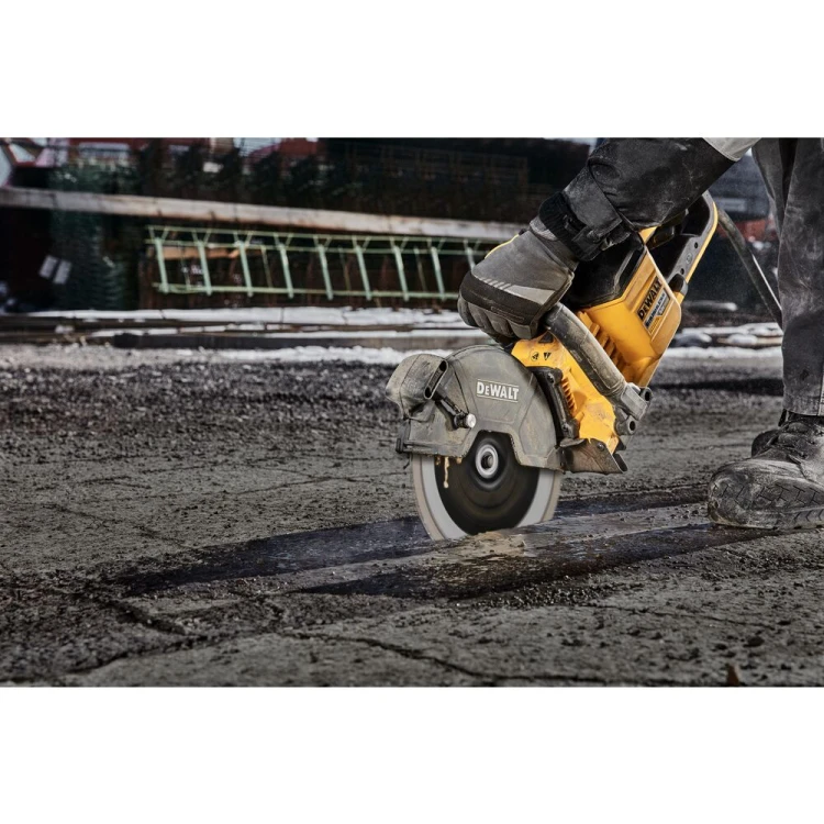 Tarcza-diamentowa-segmentowa-do-ciecia-betonu-230-25-4mm-serii-ELITE-DeWalt-DT20462-QZ-58223.jpg